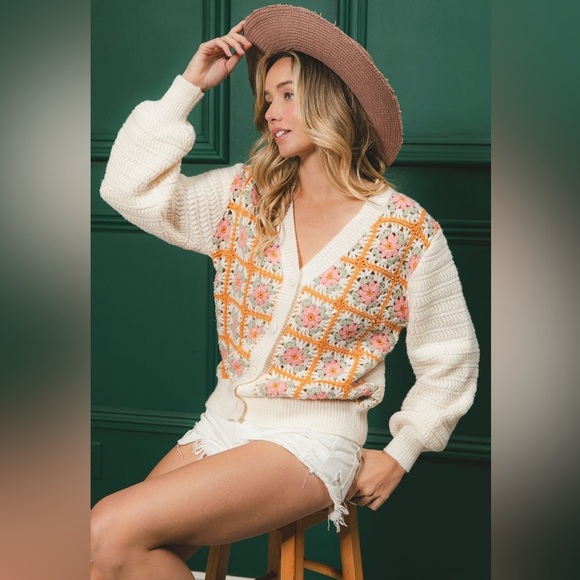 Ivory crochet knit Granny Sleeve floral flower boho bohemian sweater cardigan - Picture 5 of 8